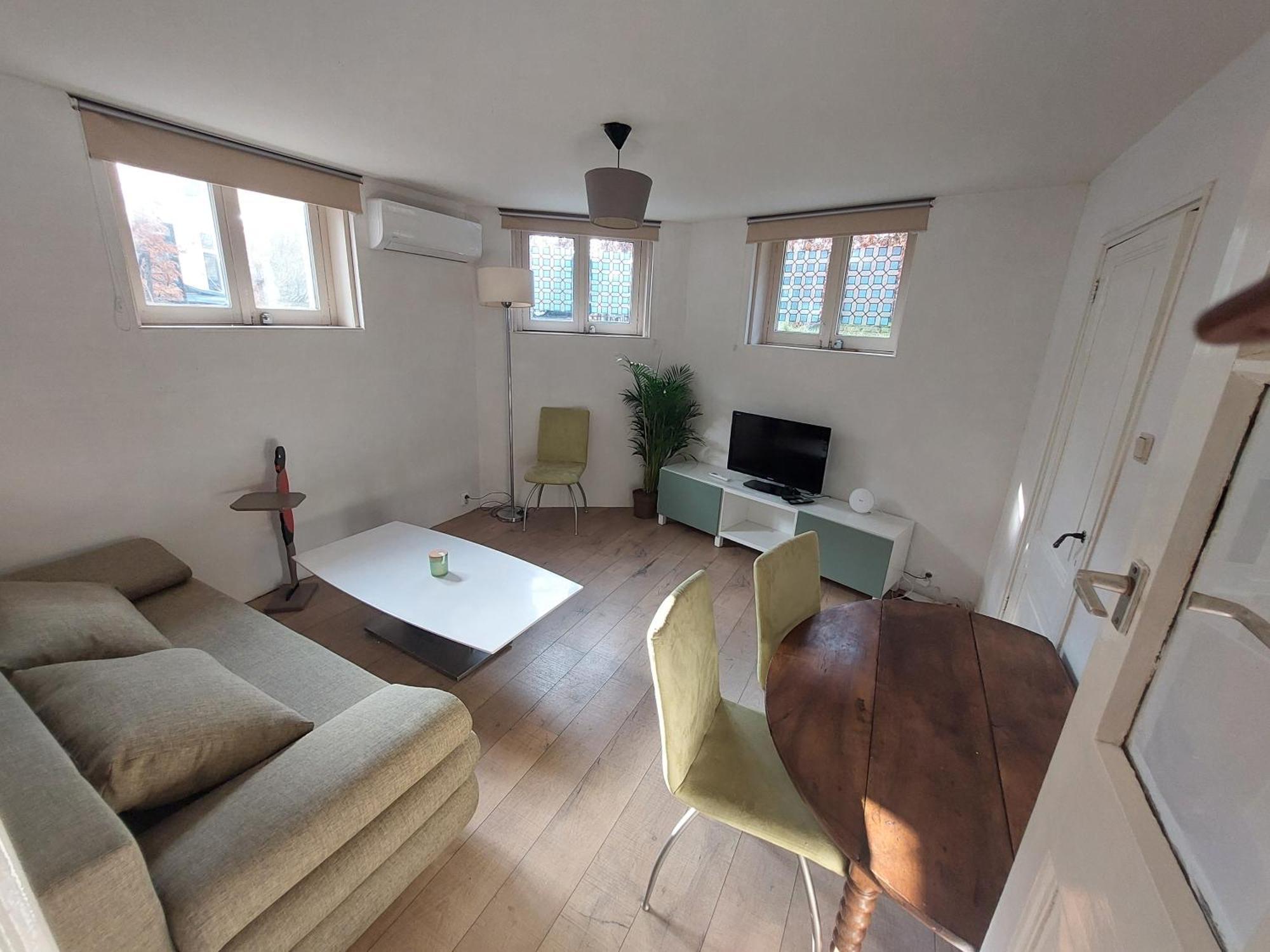 Apartment Cosy In Basement *